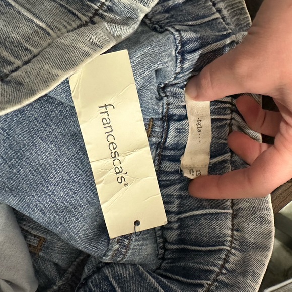 NWT FRANCESCA’S WOMENS PAPER BAG DENIM SHORTS - Picture 4 of 5